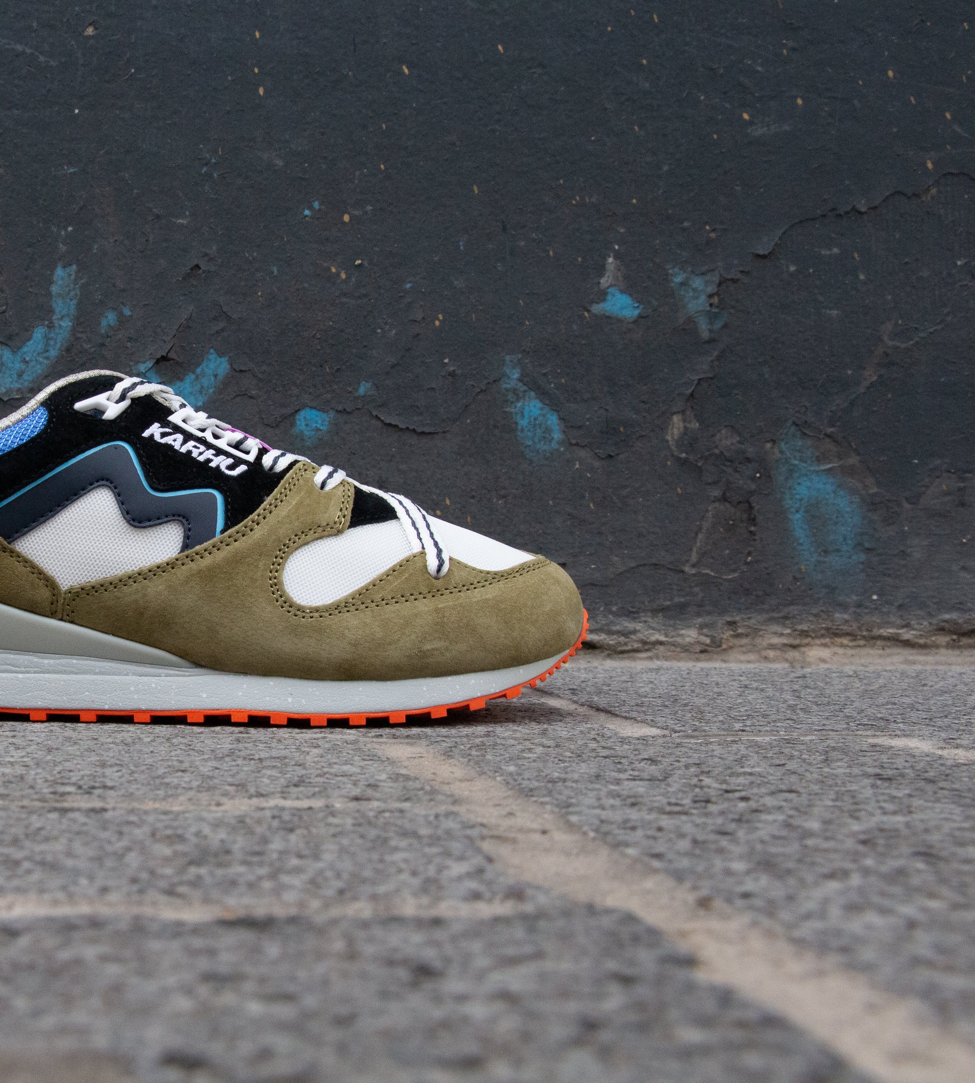 Karhu Synchron Classic 