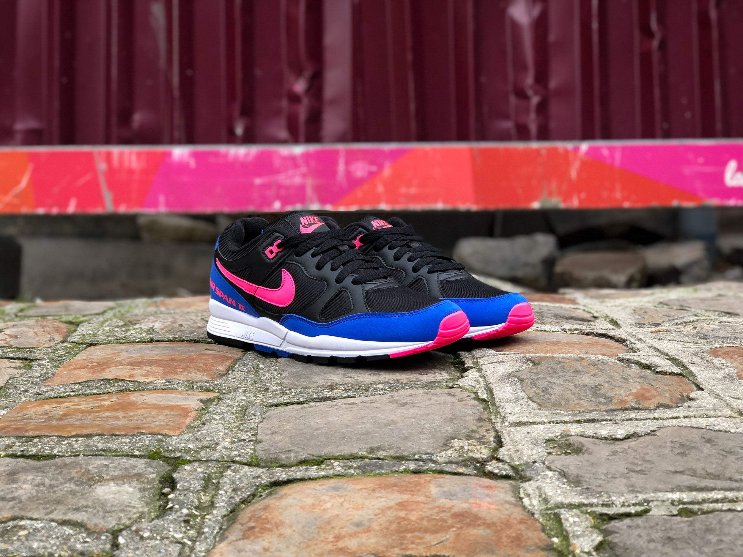 Nike air span sales 2 black hyper pink